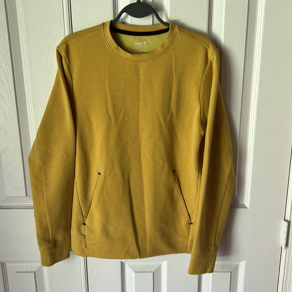 Old Navy Mens Athletic Crew Neck Sweatshirt w/ internal zip pocket - Sma…